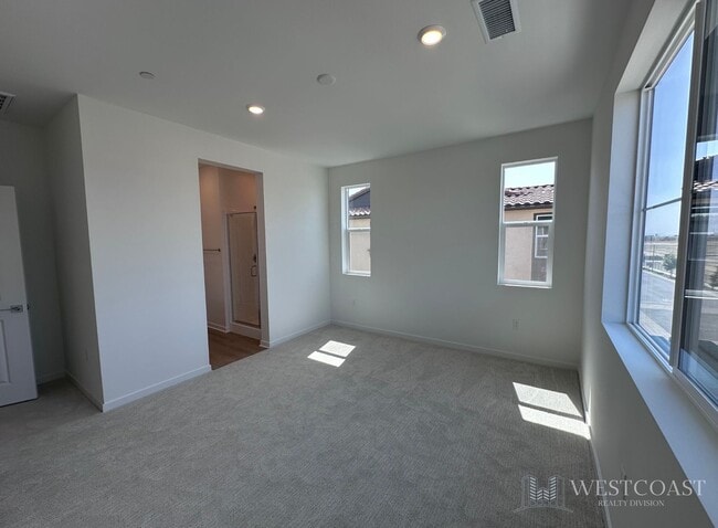 Building Photo - 5954 Catskills Ct