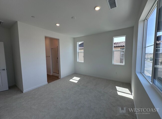 Building Photo - Modern Eastvale Home with Solar, EV Battery Backup & Resort-Style HOA Amenities