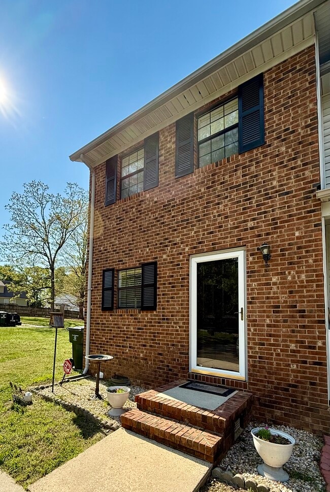 Building Photo - 1903 Malone Rd