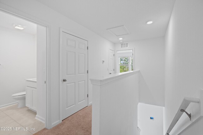 Building Photo - 40 Crisanto Rd