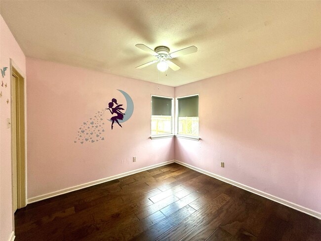 Building Photo - 13222 Pebblewalk Cir N