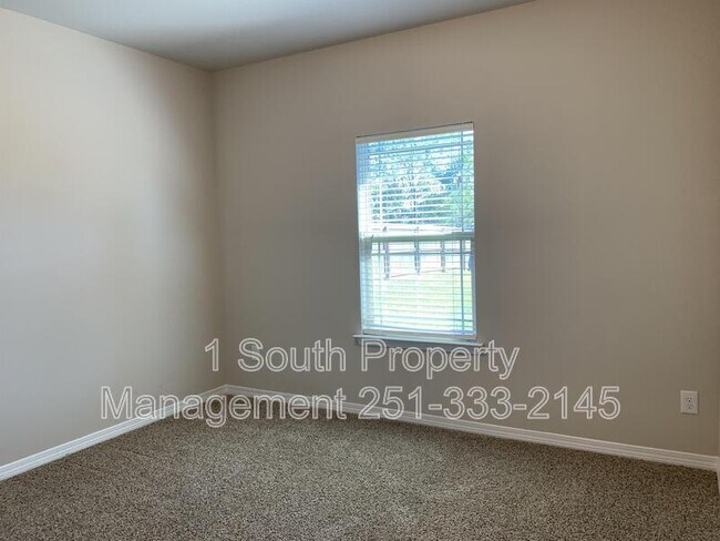 Building Photo - 8591 Prince Ct