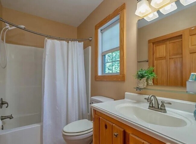 Building Photo - 50 Glen Echo Cir