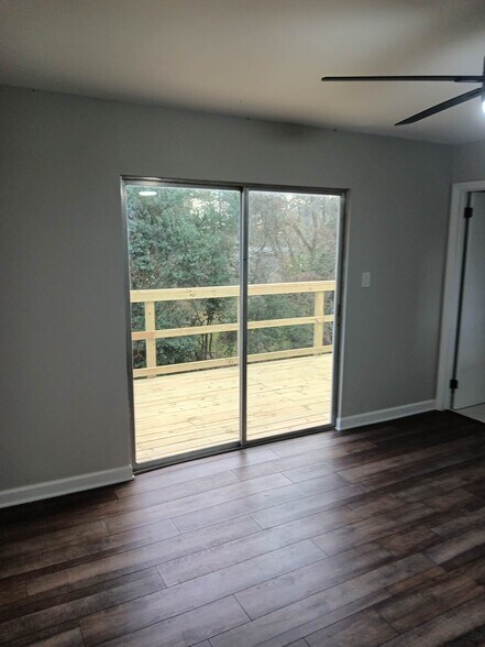 4 - 2709 Bedford Way