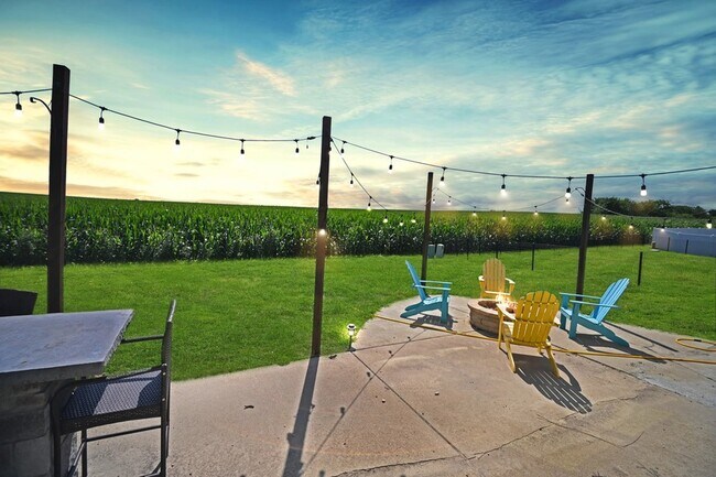 Building Photo - 1204 Ledgestone Dr