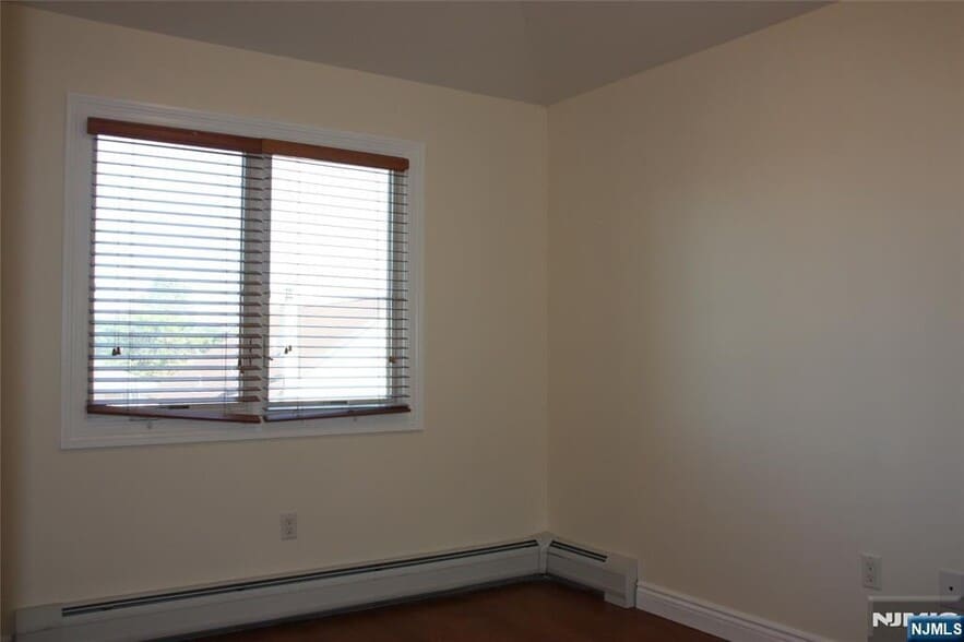 Building Photo - 413 Westview Pl