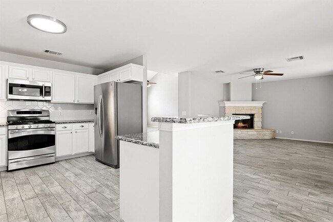 Building Photo - 16802 Bailey Jean Dr