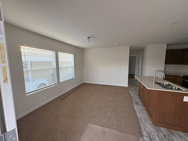 Building Photo - 1700 S State St