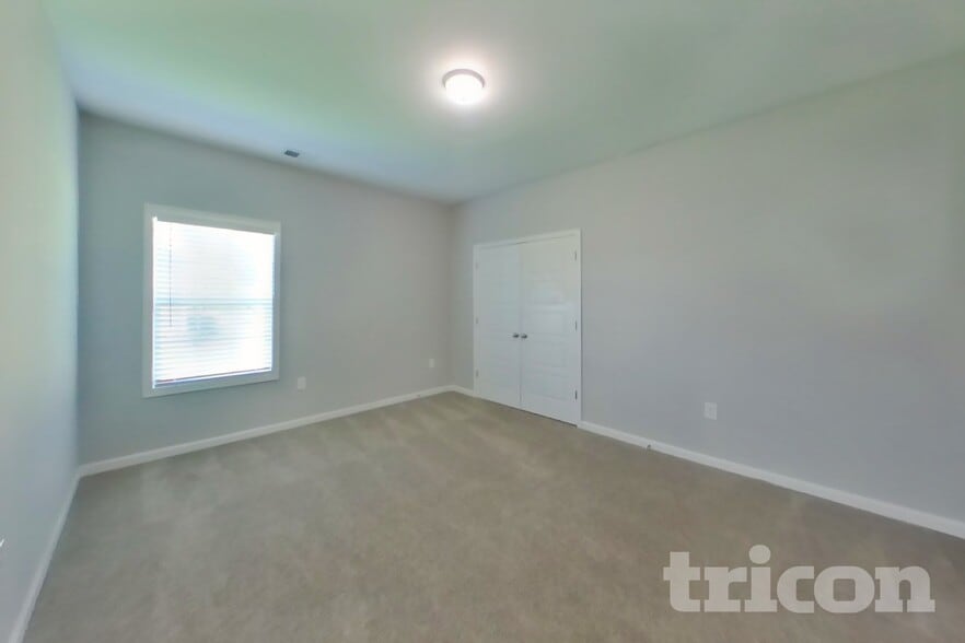 Building Photo - 831 Ellyson Dr