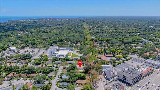 Building Photo - 255 Grant Dr