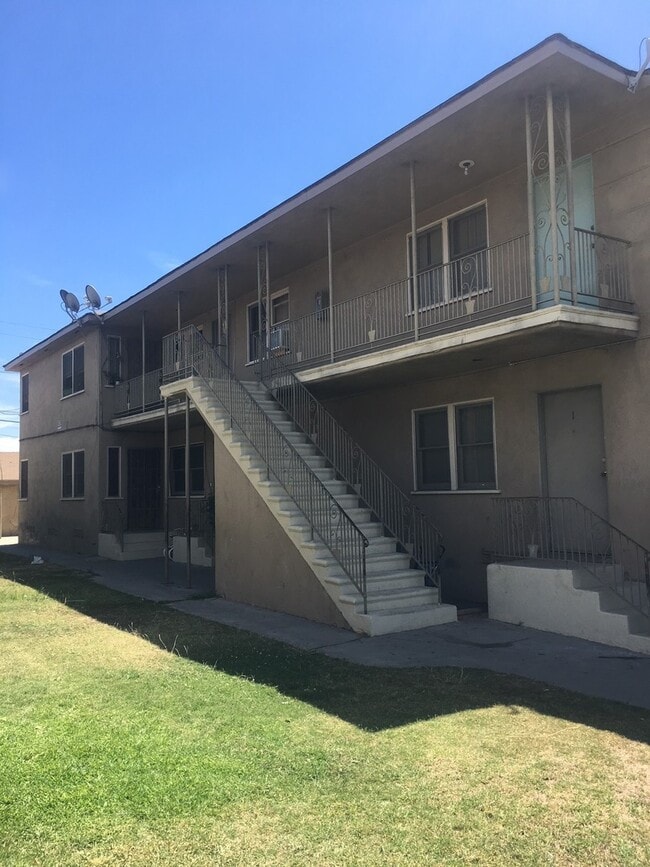 Interior Photo - 11742 S. Vermont Ave