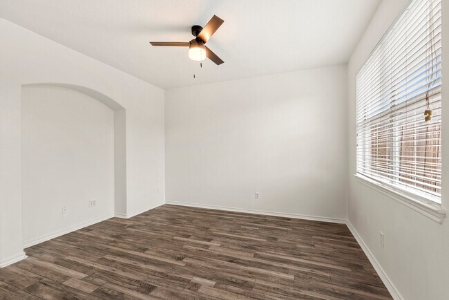 Building Photo - 8710 Thistlemoor Ln