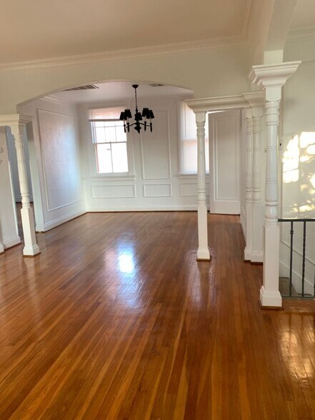 Building Photo - 2 Azalea court