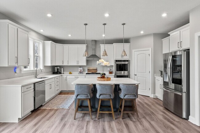 Building Photo - Spacious 5BR House in Beaver