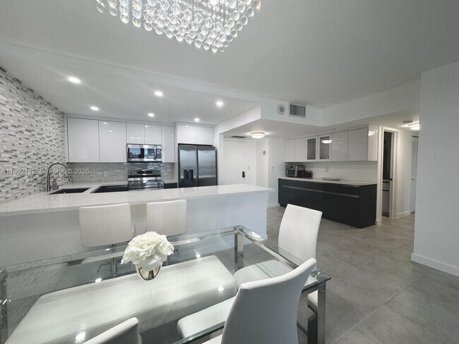 Building Photo - 3800 S Ocean Dr