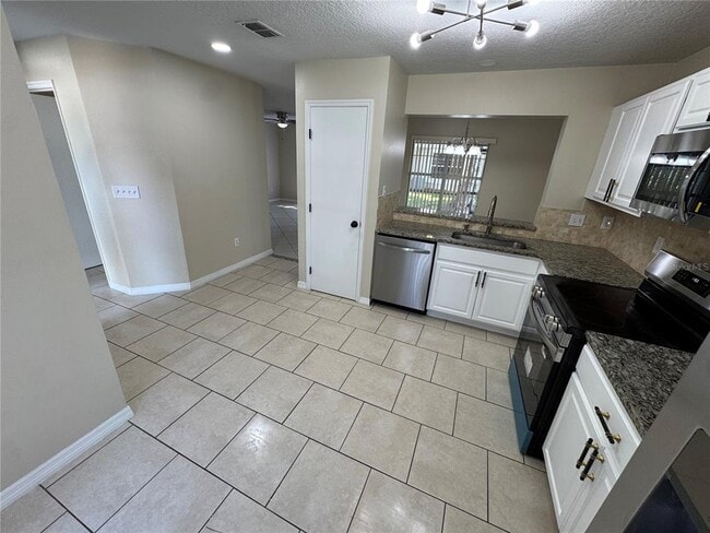 Building Photo - 2251 Cypress Knee Loop