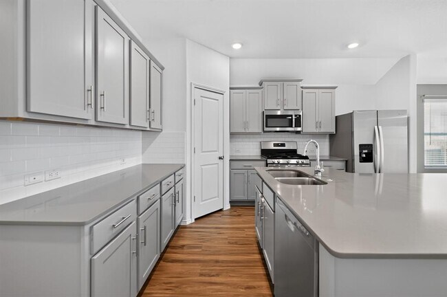 Building Photo - 128 Konik Rd