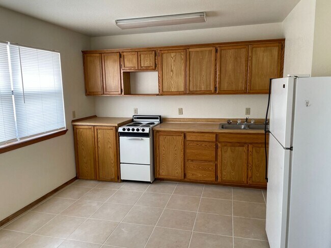 Building Photo - 1Bed/1Bath Apartment