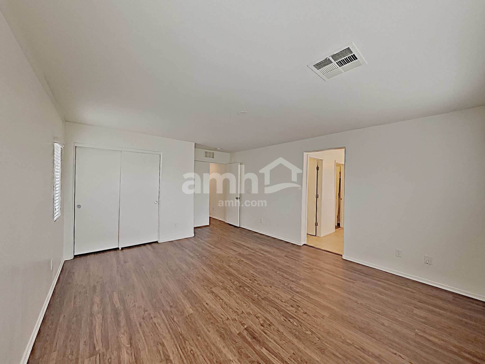 Building Photo - 1025 Maple Pines Ave