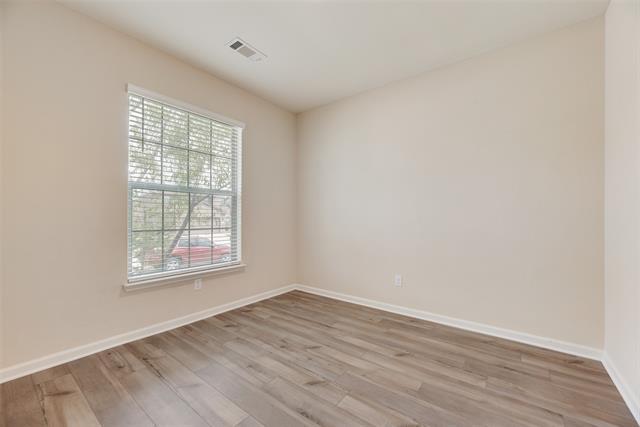 Building Photo - 281 Moonstone Way