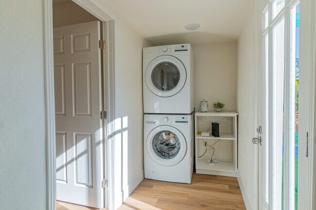 Building Photo - 1036 Litch Ct