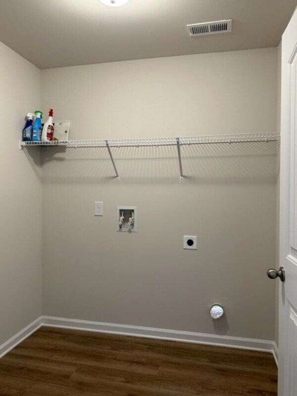 Building Photo - 208 Gum Swamp Trl