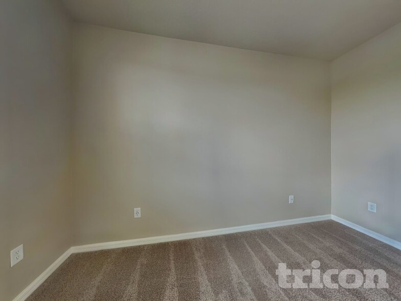 Building Photo - 7148 Boggy Crk Pl