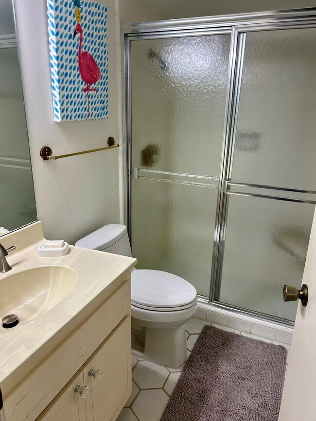 Building Photo - 1 SE Turtle Creek Dr