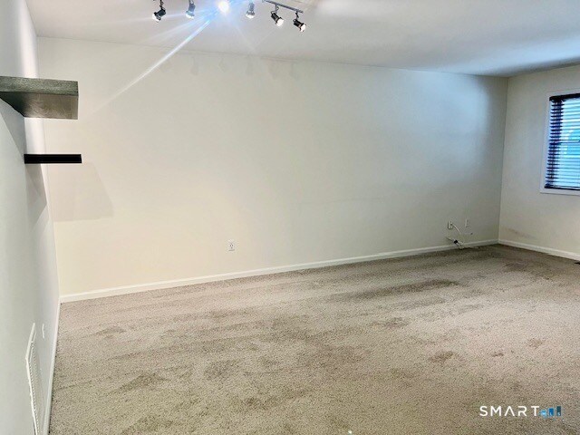 Building Photo - 44 Glenrock