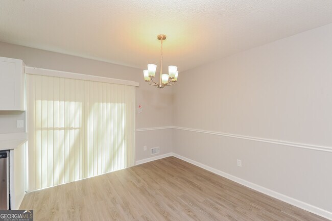 Building Photo - 1120 Brenton Dr NW
