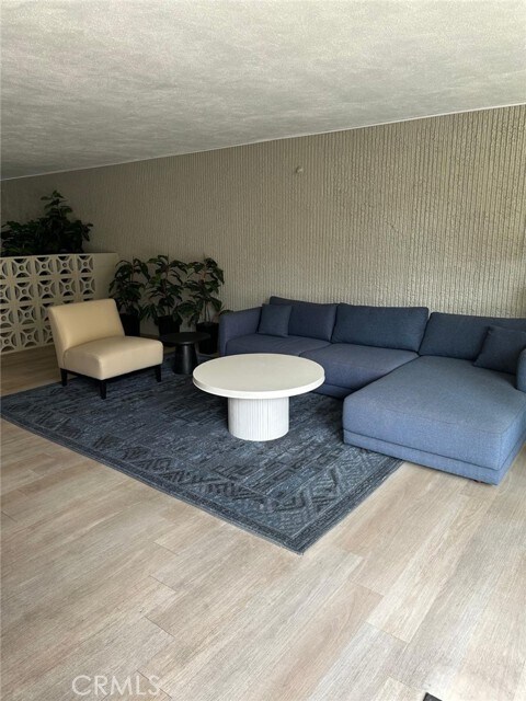 Building Photo - 11692 Chenault St