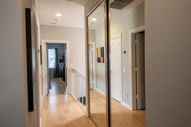 Building Photo - 504 Capistrano Dr