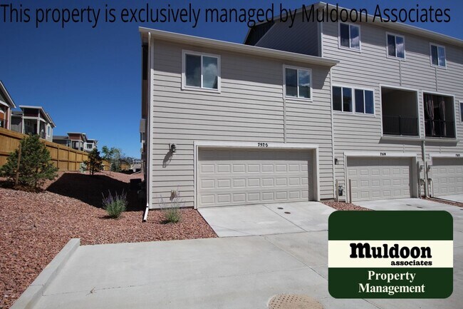 Building Photo - Available Now! Modern 2-story Gem!