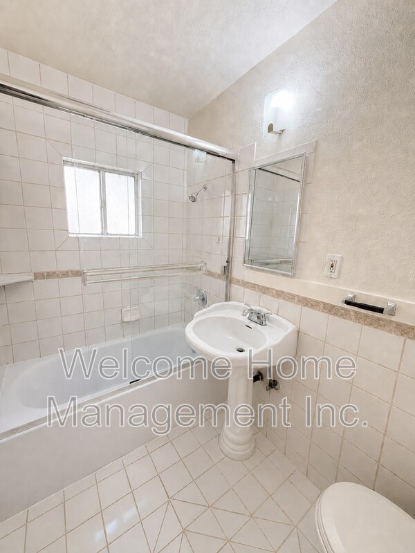 Building Photo - 25 Arreba St