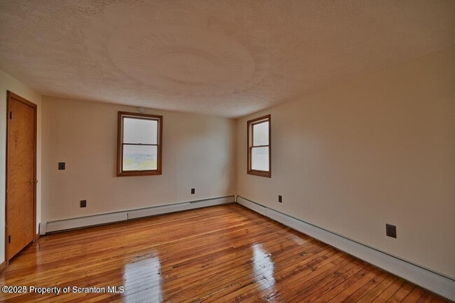 Building Photo - 189 Johnson St