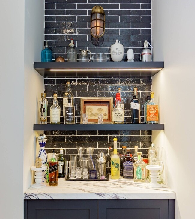 Building Photo - 13 Hilltop Ln