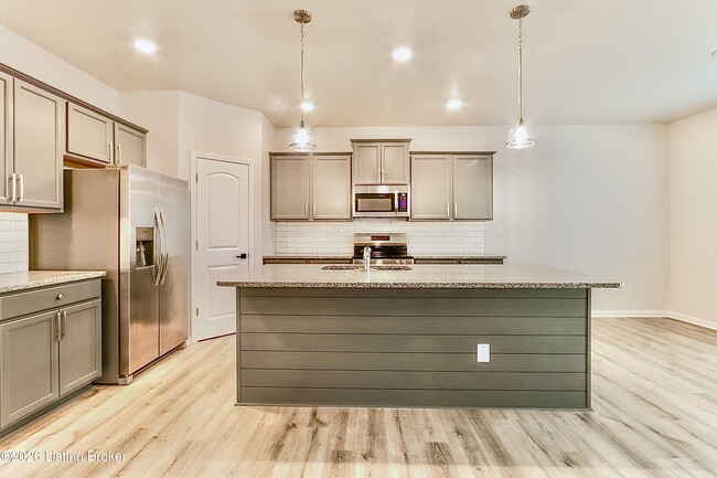 Building Photo - 8426 Gateway Run Rd