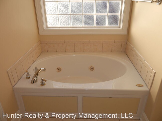 Building Photo - 5 br, 4 bath House - 3538 Burnely Drive