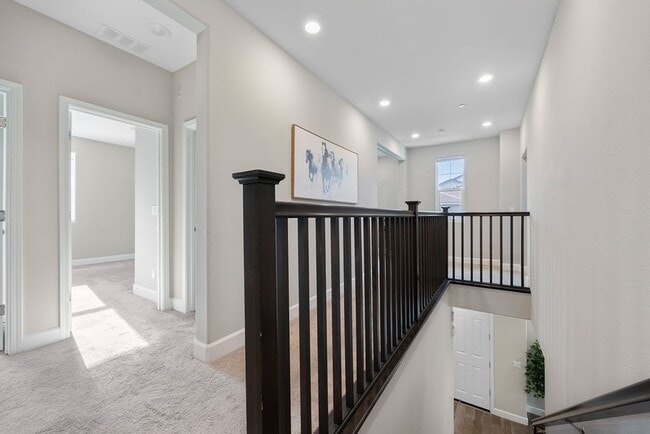 Building Photo - 5Bed/3Ba Home in Quiet Hayward Community w...