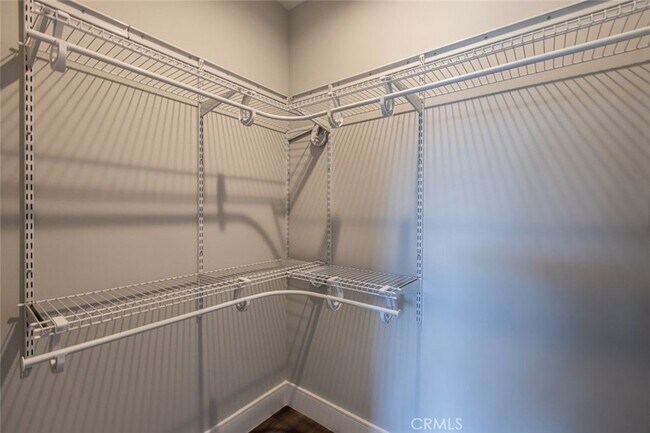 Building Photo - 330 Salem St