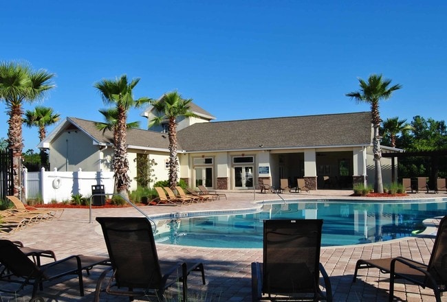 Building Photo - On the Pond in Timber Creek!