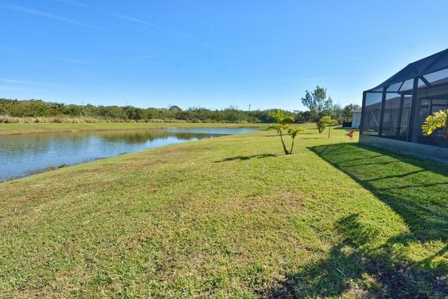 Building Photo - 3524 Carriage Pointe Cir