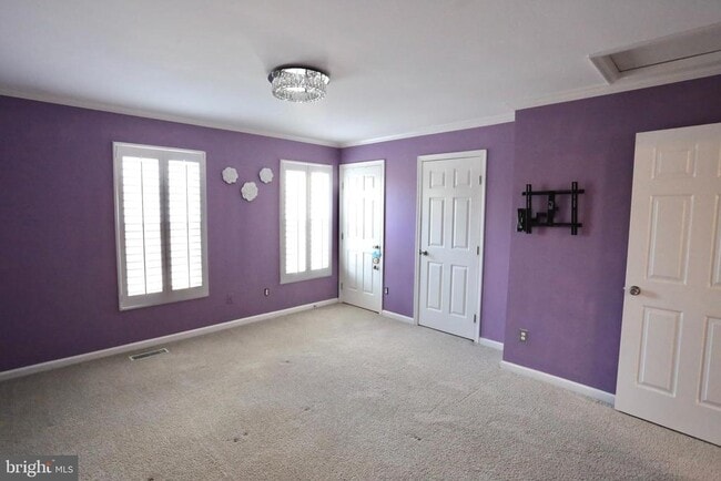 Building Photo - 6623 Skylemar Trail