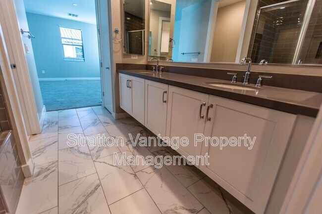 Building Photo - 3855 S McQueen Rd