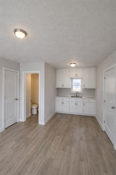 Building Photo - 290 Lyon St