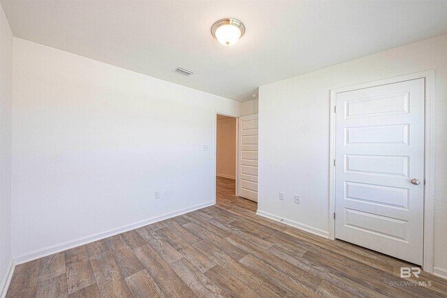 Building Photo - 23294 Shadowridge Dr