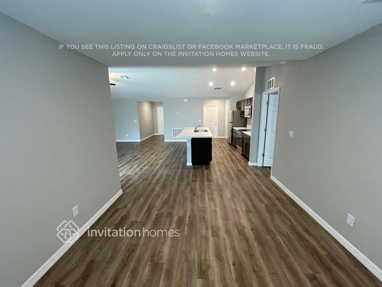 Building Photo - 550 Encarnacion St