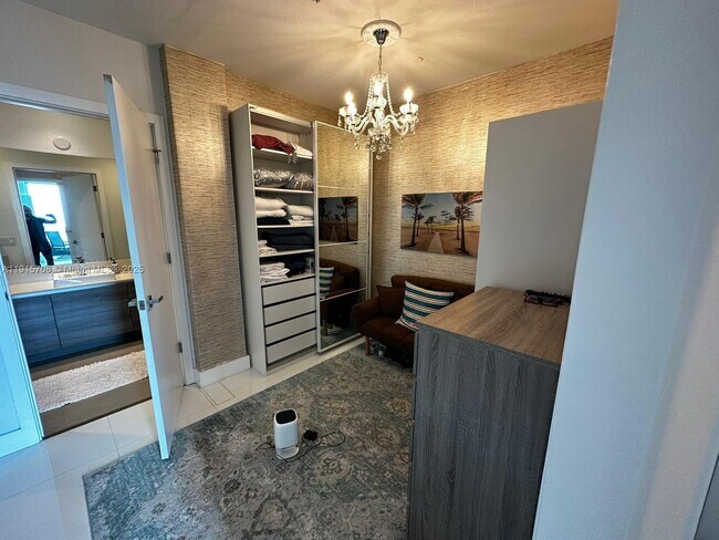 Building Photo - 1080 Brickell Ave