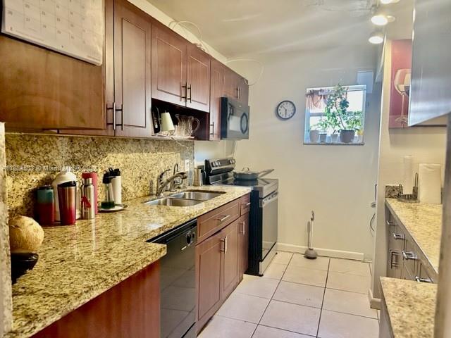 Building Photo - 9450 Live Oak Pl