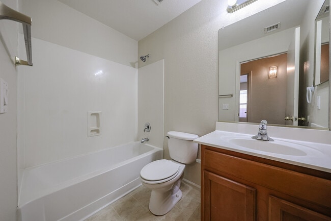 Building Photo - 12447 W El Nido Ln